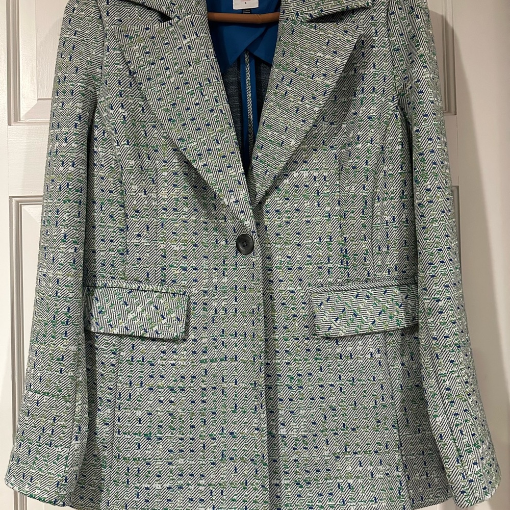 Cabi Presentation Blazer Perfect for Spring